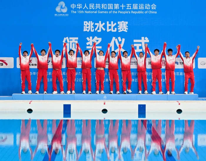 颁奖仪式。信息时报记者 胡瀛斌 摄