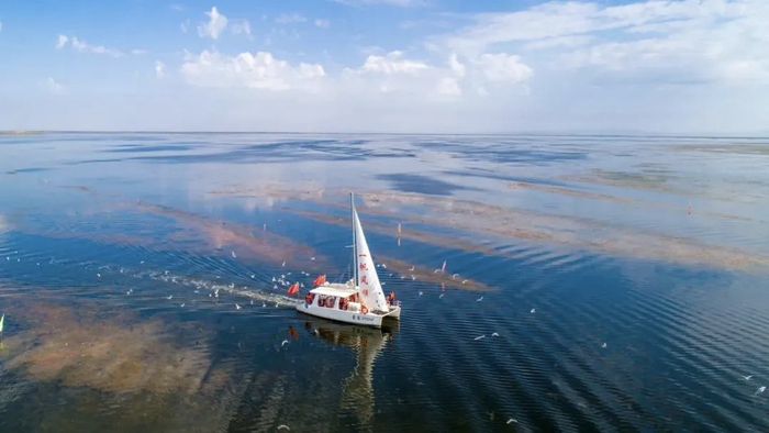 乌梁素海美景如画。