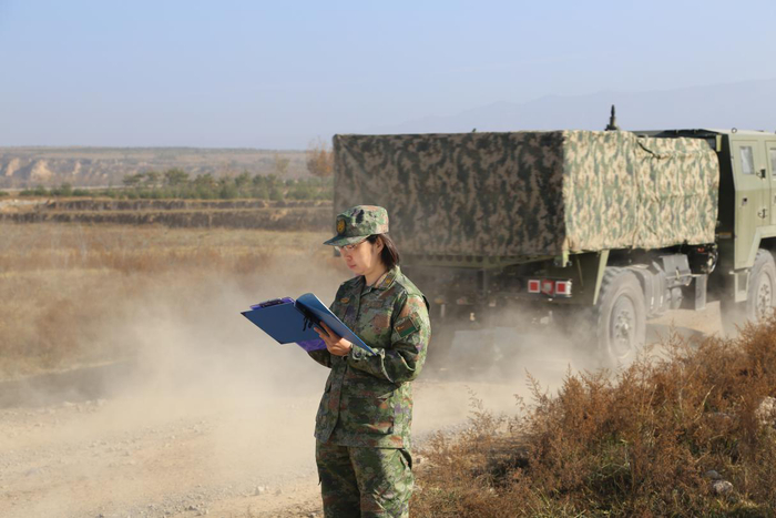 战位芳华写担当——记陆军装备部某军代室文职人员陈燕