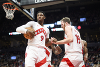 这也太准了！猛龙首节三分球15中9轰39分 领先雄鹿10分