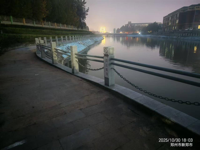 校内湖（图源：受访者提供）