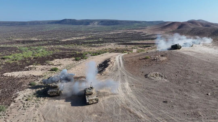 ▲中吉双方联合火炮射击 