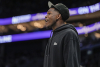 Shams：华子在训练中表现出色 森林狼非常乐观地认为今天他会复出