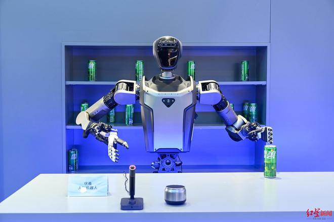 ▲“伏羲”人形机器人