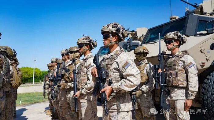 ▲中沙双方参训队员整装待发