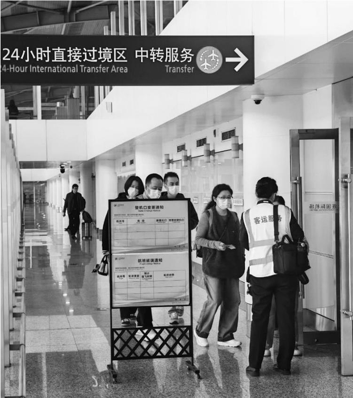 “24小时直接过境区”以全新的姿态呈现在旅客面前。 辽宁边检总站供图