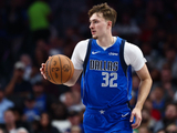 皮尔斯：打控卫能让弗拉格离开舒适区 KG新秀赛季也曾打3号位