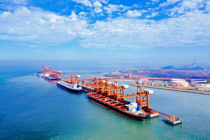 中国五矿曹妃甸国际矿石交易中心码头