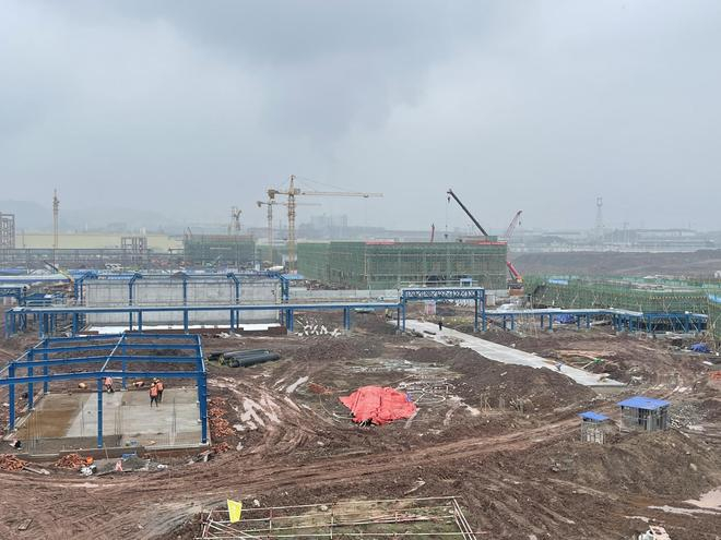 建设中的阻燃剂等化工产品生产基地 每经记者 胥帅 摄