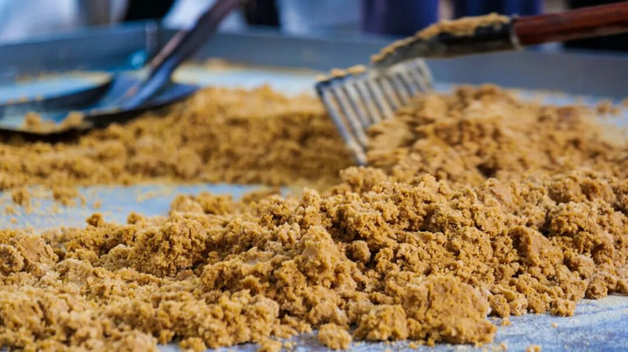 粉状遂溪红糖甜味绵长。陈文 摄