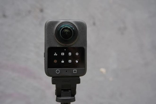 大疆 OSMO360 ｜ 图片来源：极客公园