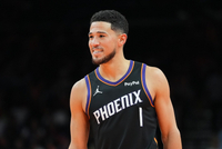 穷追猛打！布克反击得手 太阳下半场打出9-0领先鹈鹕32分