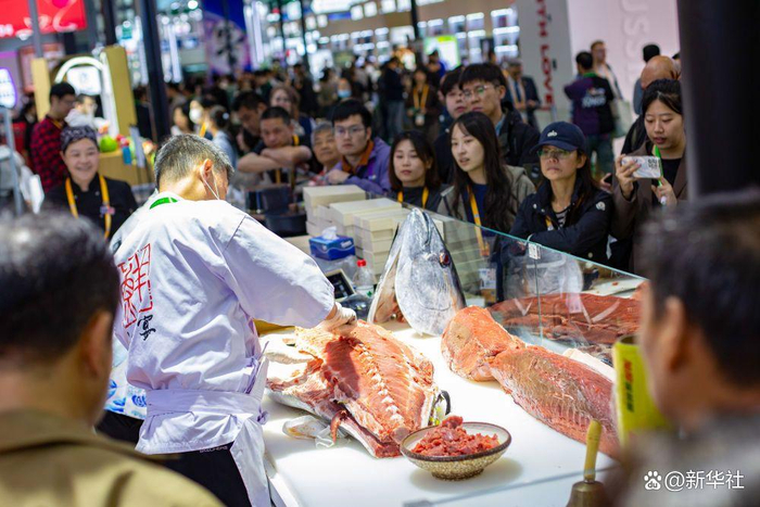 从“东方之约”到“世界机遇”：高水平开放的进博实践