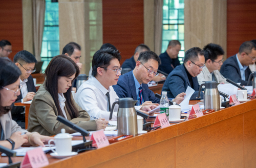 图片说明:会议现场