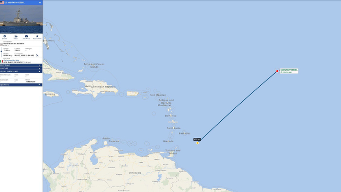 AIS信息显示“福特”号航母打击大队属舰“巴林杰”号当地时间11日处在距特立尼达和多巴哥东北约800海里处 社交媒体