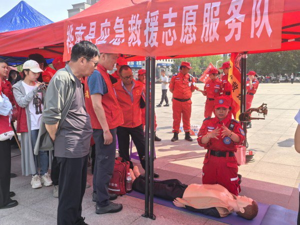 　　应急救护讲解现场