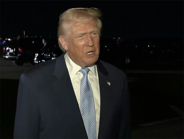 特朗普16日对媒体表示，愿与马杜罗进行一些磋商。 视频截图