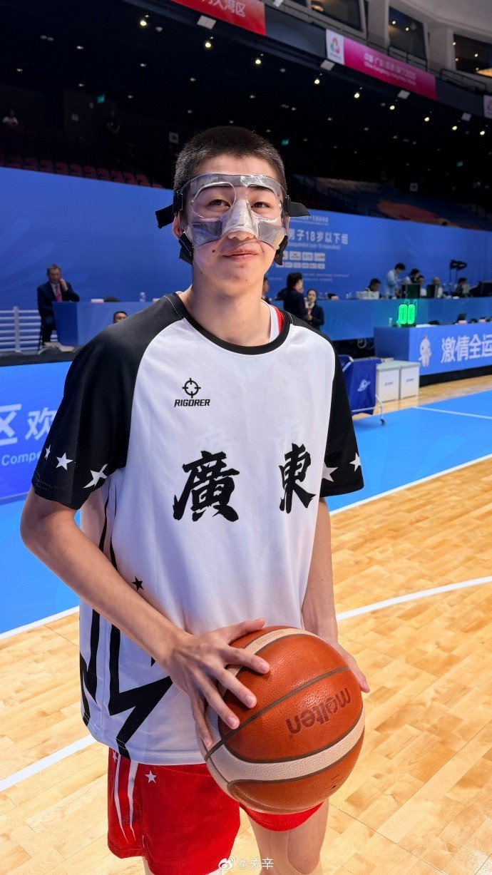 图片来源：微博@关辛