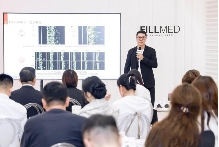 北京首玺丽格医疗美容诊所业务院长 郑辉