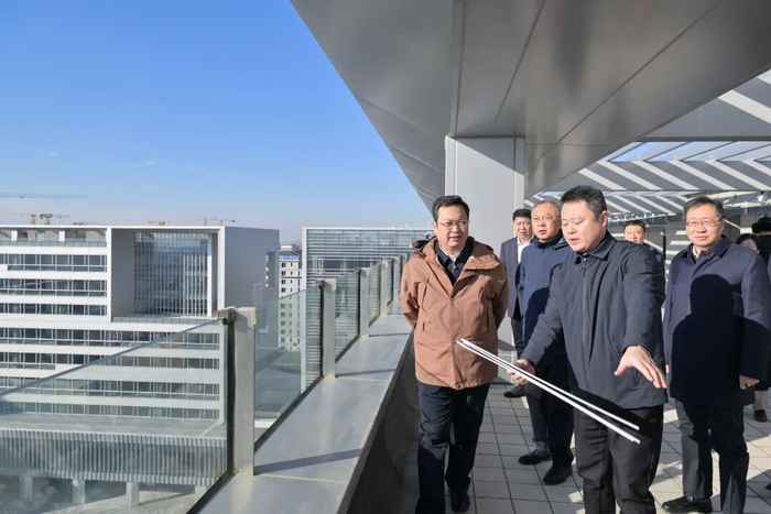张国华调研雄安新区重点项目建设运营情况。雄安媒体中心王伟倩摄