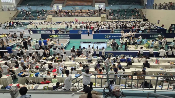 2024世界机器人大赛昆明锦标赛现场（2024年7月20日摄）。图源：新华网