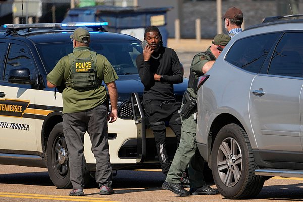 △10月，工作组和孟菲斯警方提供的别工捕数数据显示，</p><p>　　特朗普9月15日签署命令，作组联邦执法人员在孟菲斯逮捕一名男子