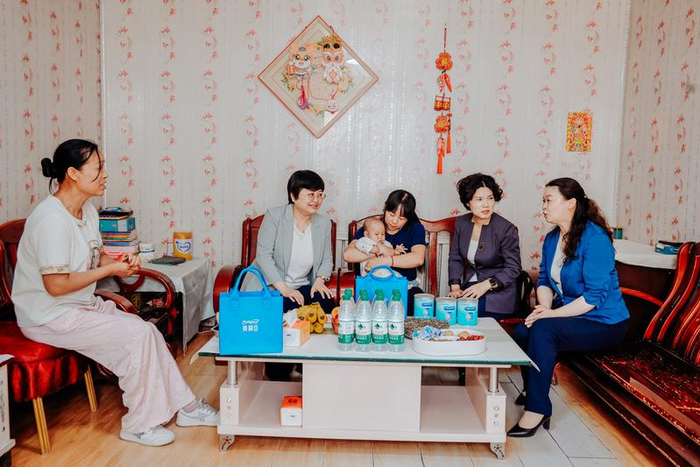 美赞臣公益基金会累计服务超过20万乡村母婴家庭。