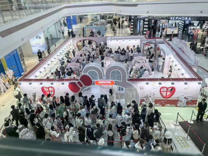 “momo family”主题快闪一角