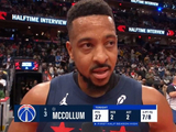 杀疯了！麦科勒姆半场13中10狂砍27分 三分8中7