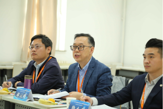 图：劳动争议处理赛道专家评委团评点现场