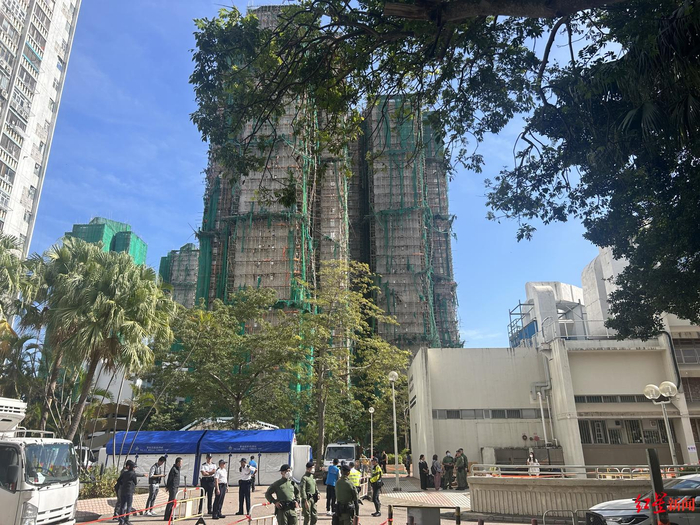 香港大埔火灾已完成灭火程序，正在对宏福苑承建商其余11项私楼工程展开巡查