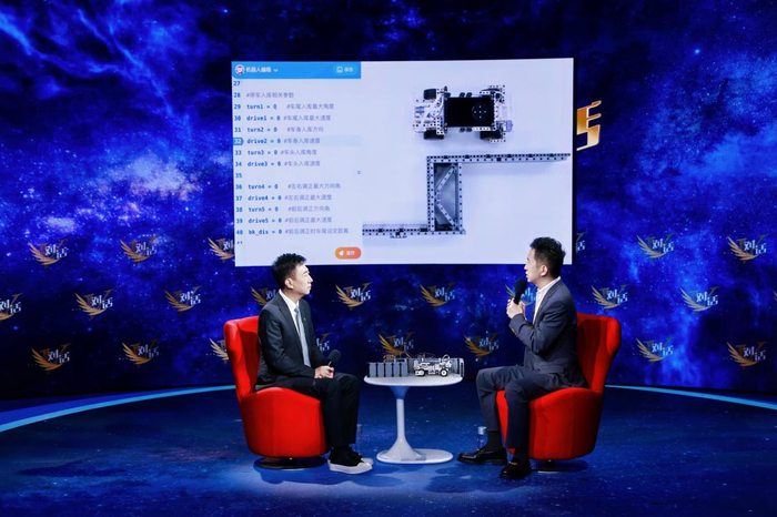 猿编程创始人李翊介绍编程实践案例