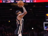 火力很猛！亚历山大·沃克21中9贡献28分 三分13中5