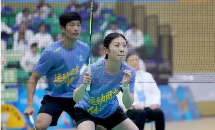 11月16日，“羽林争霸”羽毛球挑战赛总决赛现场。新华网发（田凯平 摄）