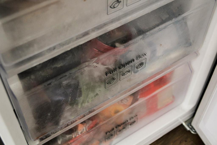 “上门换了俩灯泡，就要收费240元？”