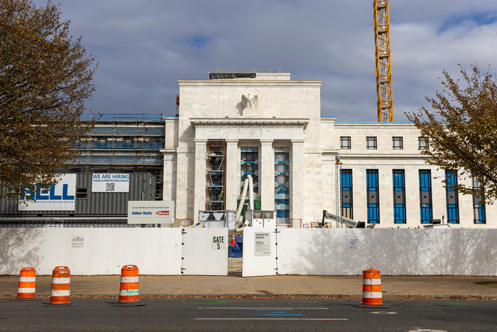 　　这是10月29日在美国首都华盛顿拍摄的美国联邦储备委员会大楼外景。新华社记者胡友松摄