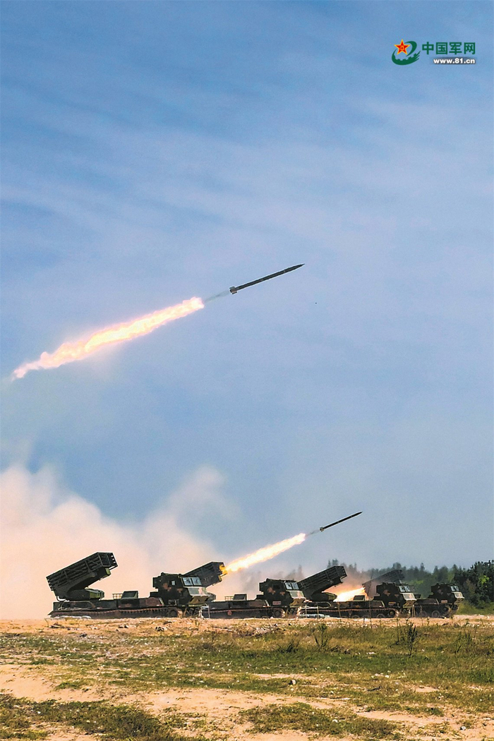 　　前不久，陆军某旅组织实弹射击训练。解放军报特约通讯员  刘志勇摄