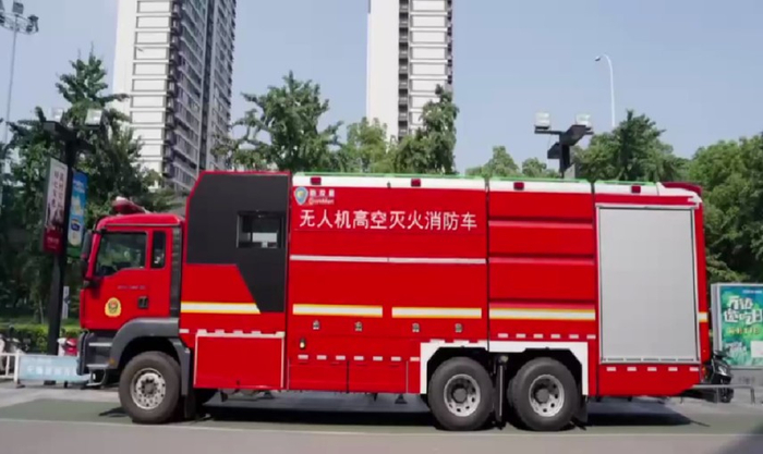 无人机高空灭火消防车 公司供图