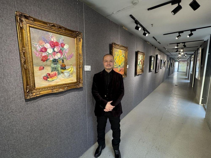 庞博新作入选艺术凤凰2025青年艺术家推广计划年度画展"光色之语"