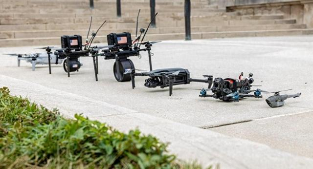 多型小型无人机 资料图 图源：“战区”网站报道配图