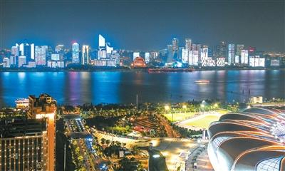 夜色中的杭州。新华社记者 黄宗治摄
