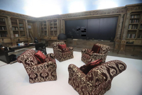 爱泼斯坦“萝莉岛”豪宅内部曝光：诡异面具、牙医椅子、老式座机