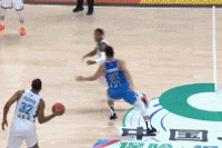 仙人指路！汤普森送击地妙传 约瑟夫·杨接球上篮打成2+1