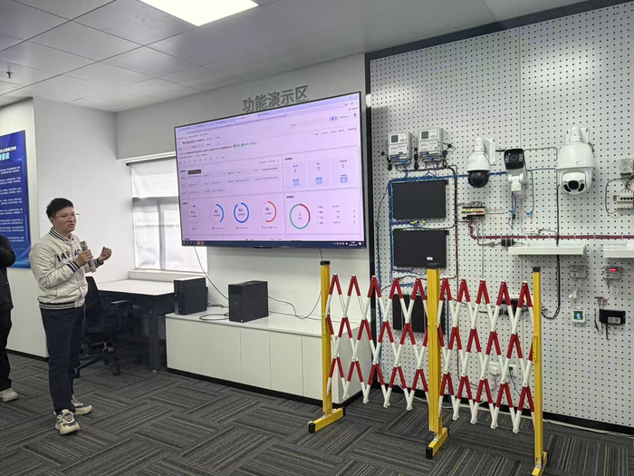 電鴻在南方電網(wǎng)中投入應(yīng)用 每經(jīng)記者 王晶 攝