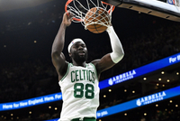 内线巨无霸！科塔9投7中 得到17分4板2助1断4帽