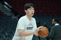 队记：瀚森明天前往孟菲斯与球队会合 开拓者本想让小杨多打G联赛