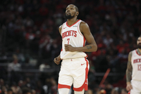 KD：很多人牺牲了陪伴家人的时间来帮助我提高 我对此心怀感激