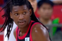 准且全能！史密斯6记三分球拿下27分6板6助2断