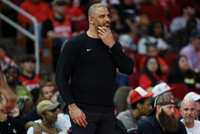 乌度卡：我们的失误给了独行侠太多轻松得分机会 篮板保护也不好