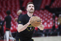 超级残阵客胜骑士！勇蜜：斯潘塞拯救了勇士国度 库明加一无所有